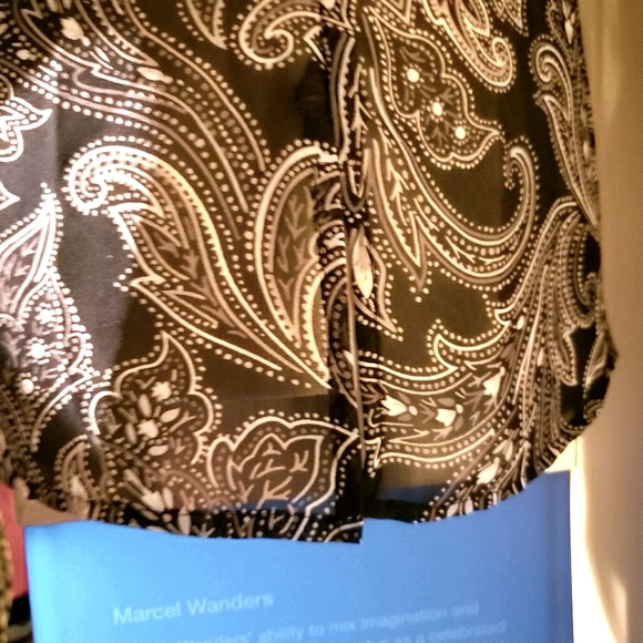 Blouse. - Picture 4 of 6